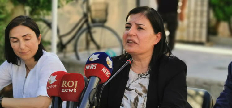 ‘Li hember metirsiya Tirkiyeyê helwesta kurdan kêm e’