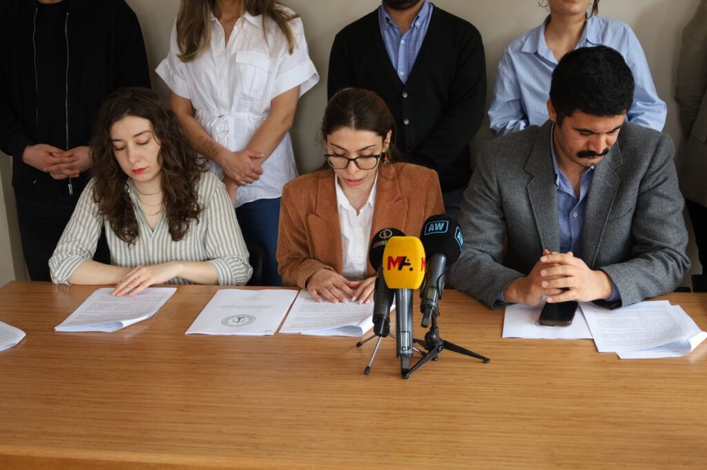 ‘Li girtîgehên Anatolyaya Navîn zext zêde dibin’